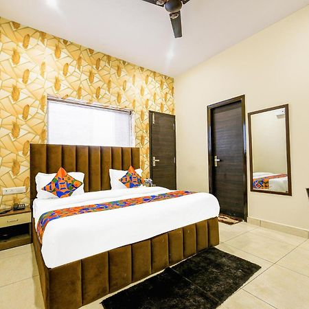 Fabhotel Royal Regency I Ludhiana Bagian luar foto