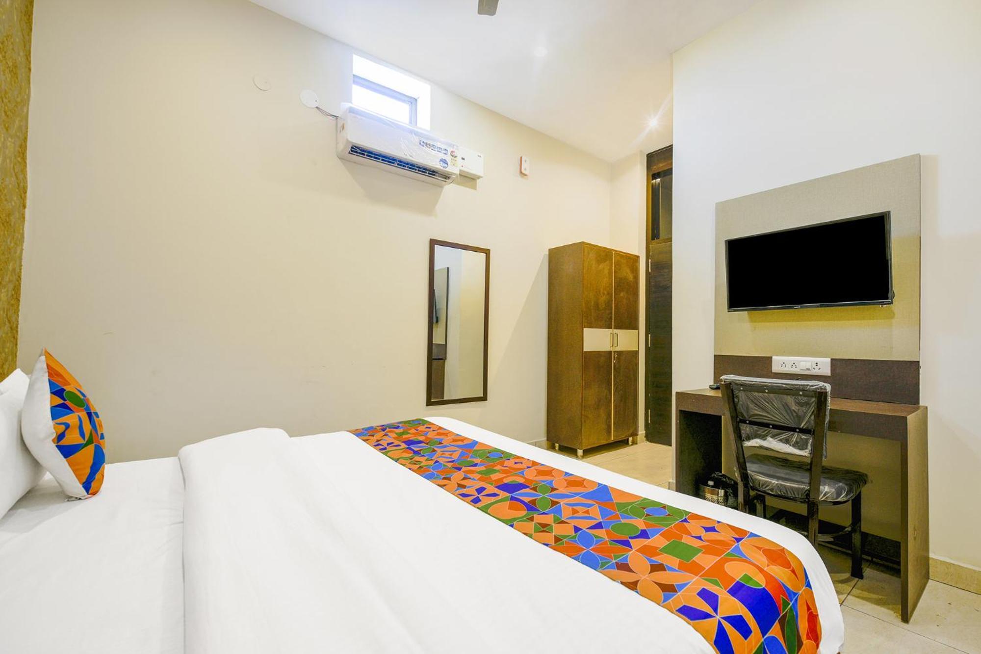 Fabhotel Royal Regency I Ludhiana Bagian luar foto