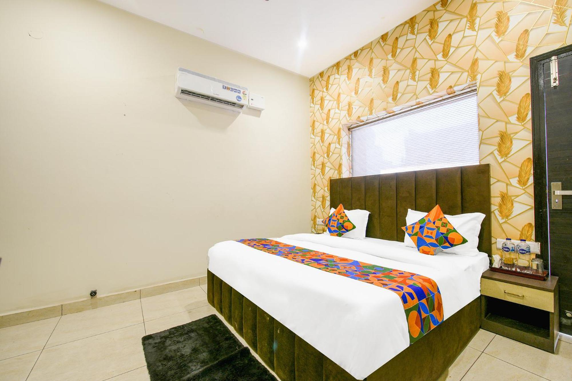 Fabhotel Royal Regency I Ludhiana Bagian luar foto