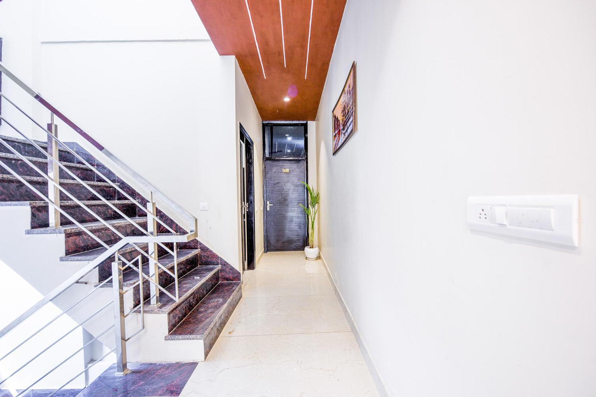 Fabhotel Royal Regency I Ludhiana Bagian luar foto